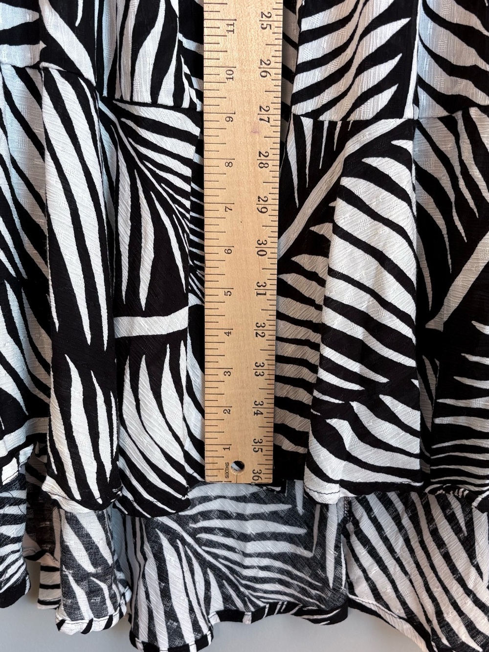 Rachel Zoe Palm Print High Low Maxi Skirt Black White Smocked Waist Size Medium - Picture 6 of 8